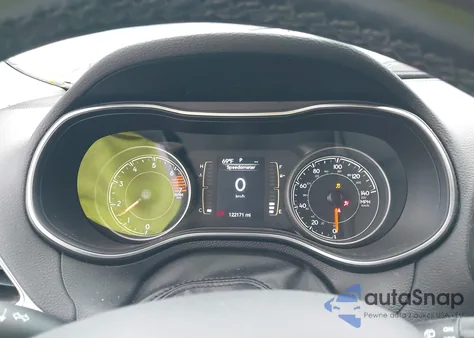 2019 Jeep Cherokee Latitude Fwd z USA, uszkodzony, nr VIN 1C4PJLCB3KD482551